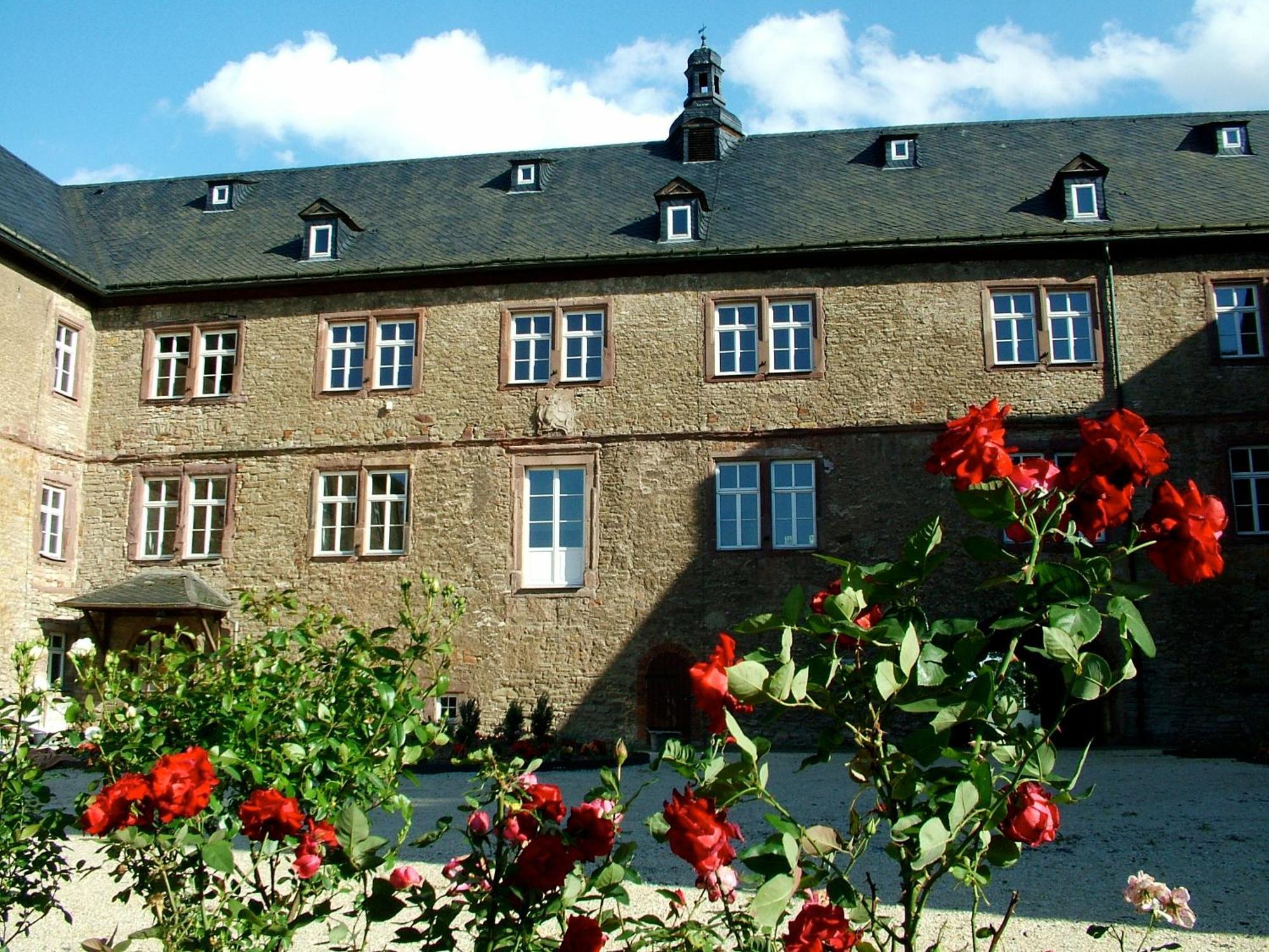 Schloss Hotel Wallhausen Wallhausen  エクステリア 写真